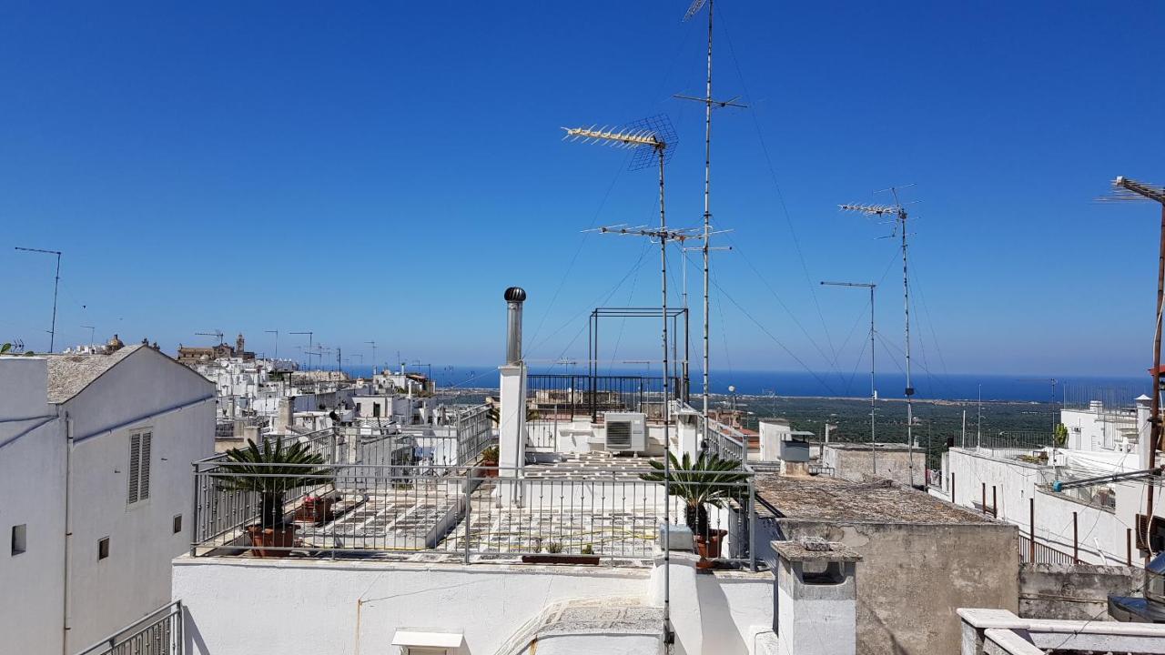 Cozy House In Ostuni With Panoramic Terraces Apartamento Exterior foto