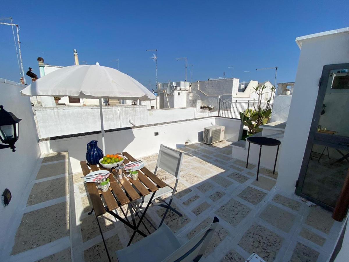 Cozy House In Ostuni With Panoramic Terraces Apartamento Exterior foto